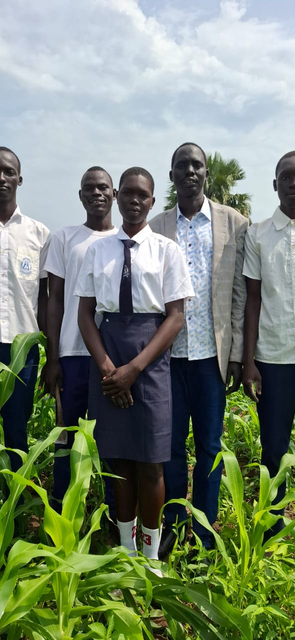 Students farm guidance from the teacher